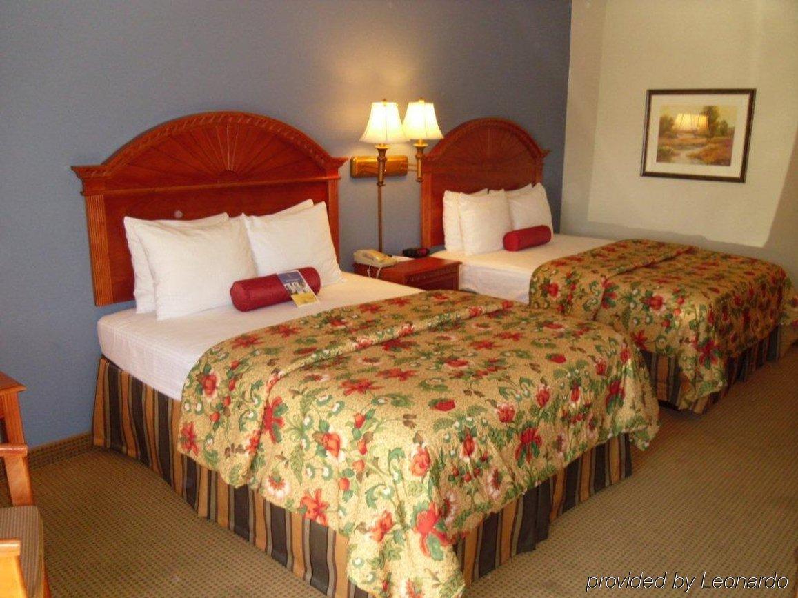 Best Western Plus Midwest City Inn & Suites Habitación foto